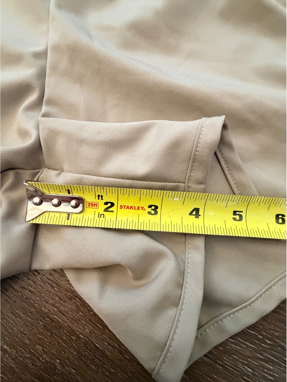 Columbia Sandy River II Shorts Beige Omni-Shade Hiking Fishing Size M - Picture 3 of 5